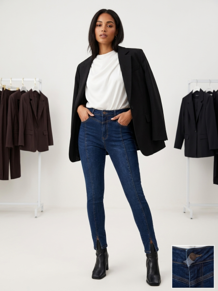 جينز أزرق غامق Slim Fit بخصر مرتفع