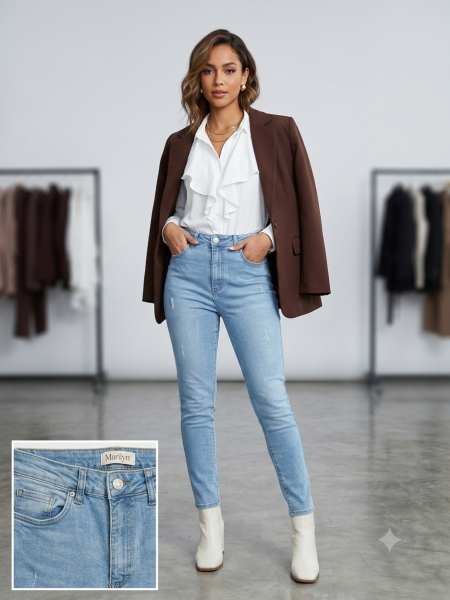 جينز أزرق فاتح Slim Fit بخصر مرتفع